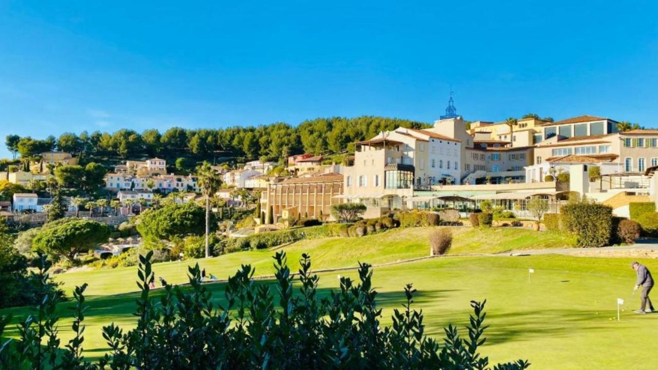Superbe Villa-Domaine Avec Golf Piscine Et Tennis Saint-Cyr-sur-Mer Exteriér fotografie